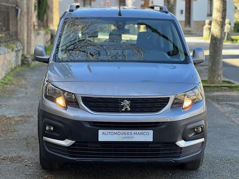 Usado Peugeot Rifter Allure 100 CV (73 kW) 2019 Gris / plata Monovolumen