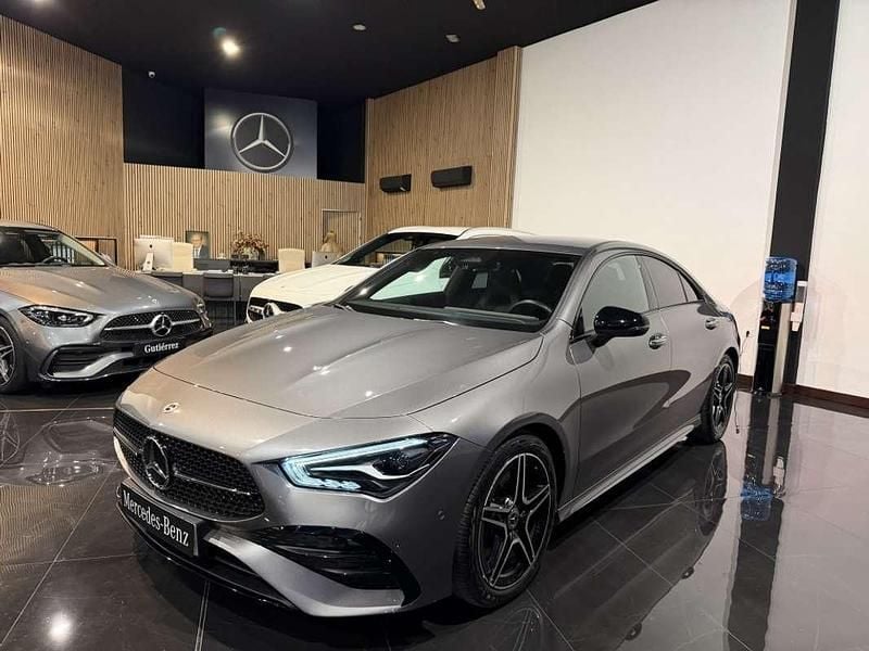Usado Mercedes CLA220 190 CV (139 kW) 2025 Gris Berlina