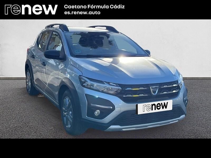 Usado Dacia Sandero Essentiel 91 CV (66 kW) 2021 Gris Berlina