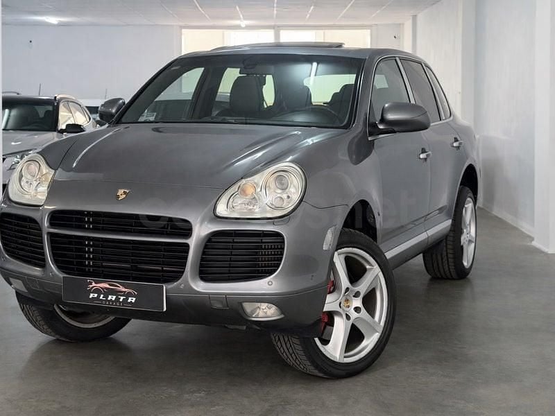Usado Porsche Cayenne Turbo 450 CV (330 kW) 2005 Gris / plata SUV