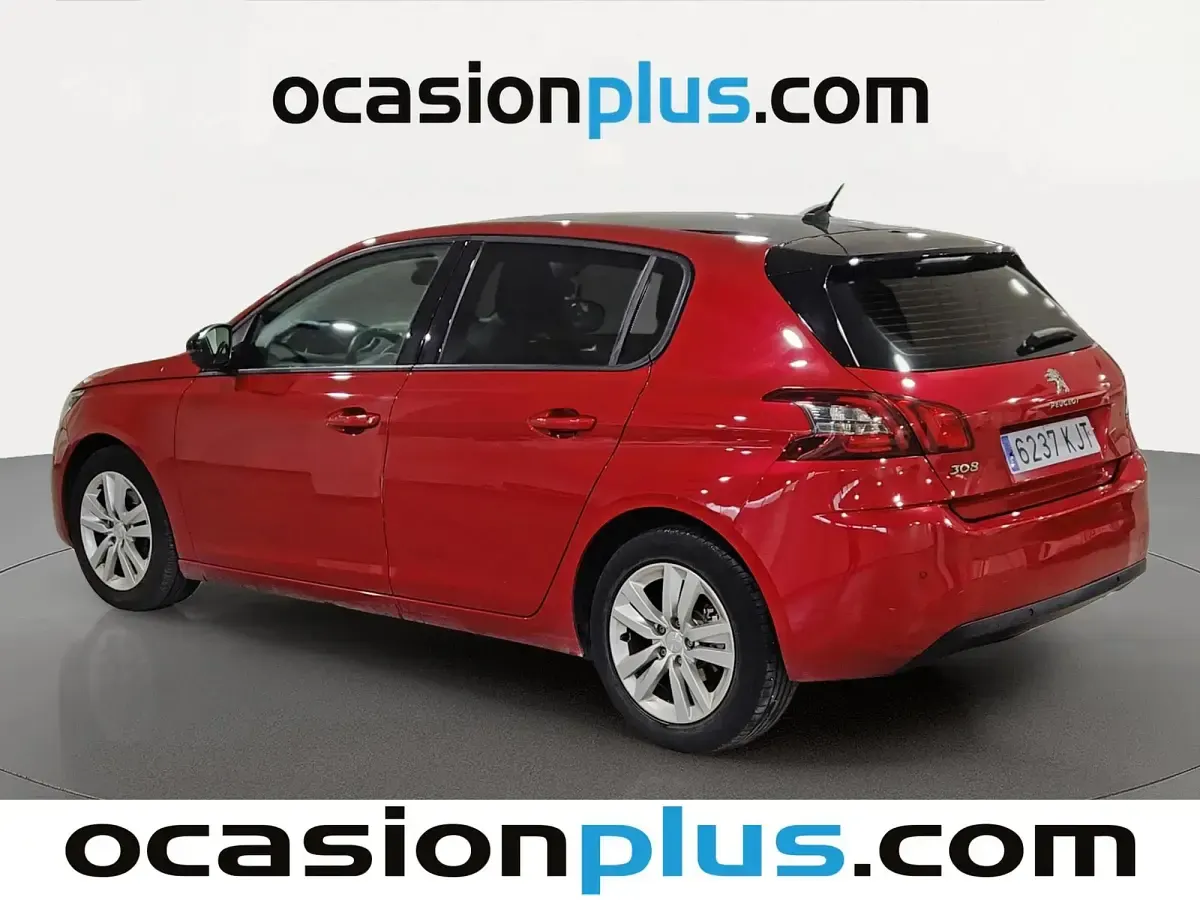 Usado Peugeot 308 Active 131 CV (96 kW) 2018 Rojo Utilitario