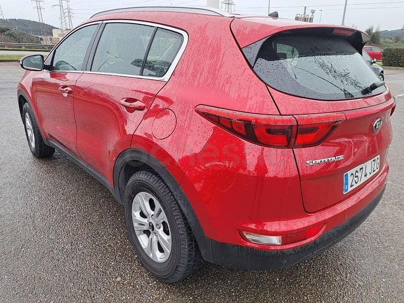 Usado Kia Sportage 132 CV (97 kW) 2017 Granate SUV