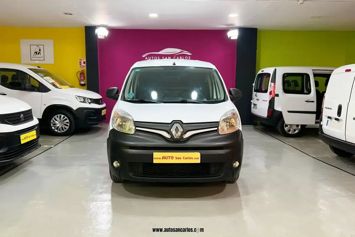 Usado Renault Kangoo 115 CV (84 kW) 2021 Blanco Berlina
