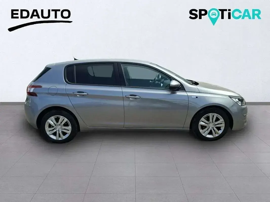 Usado Peugeot 308 Style 120 CV (88 kW) 2016 Burdeos Utilitario