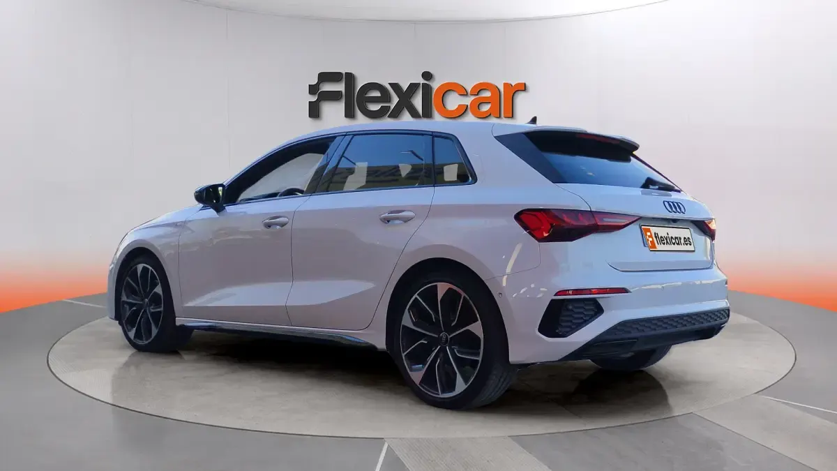 Usado Audi A3 Premium 116 CV (85 kW) 2024 Blanco Berlina