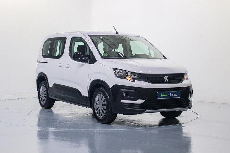 Usado Peugeot Rifter Active 100 CV (73 kW) 2022 Blanco Monovolumen