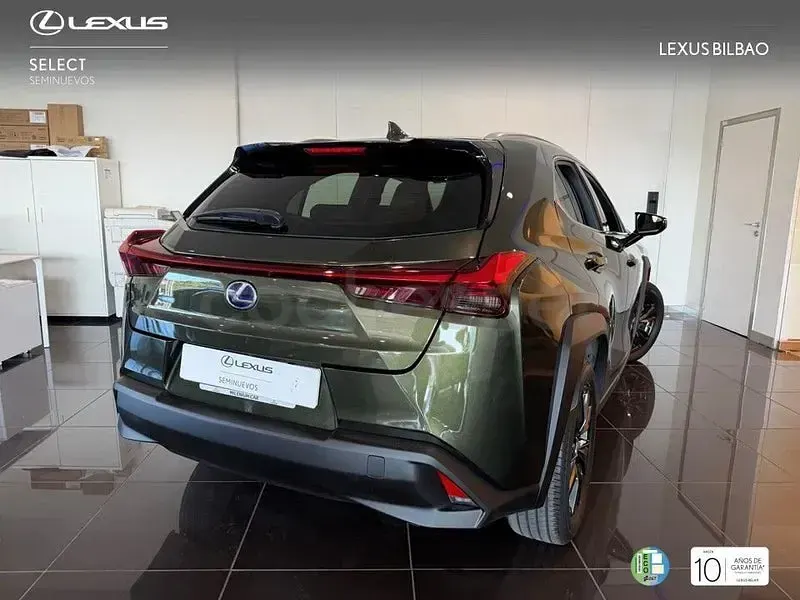 Usado Lexus UX Business Edition 184 CV (135 kW) 2022 Verde SUV
