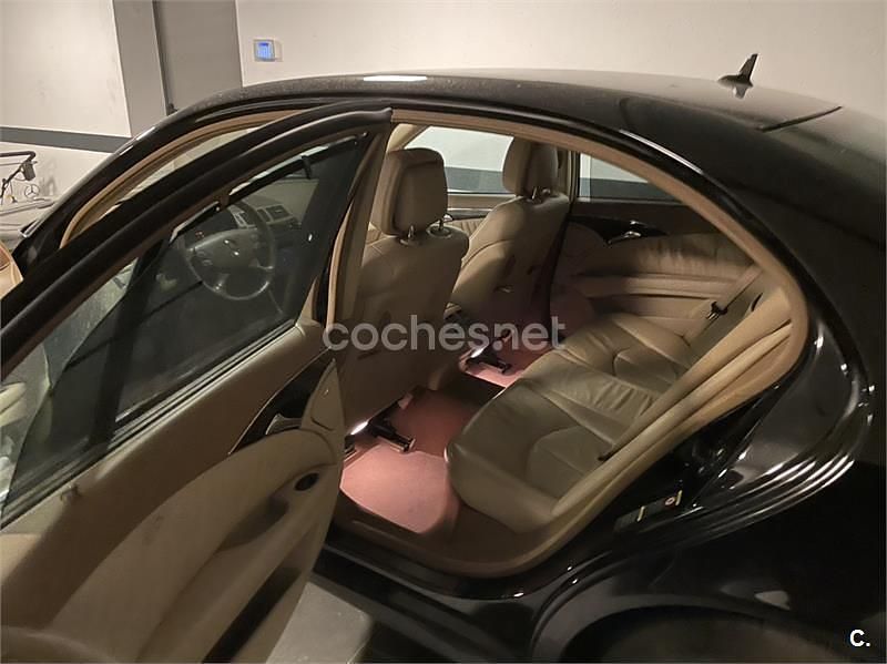 Usado Mercedes E320 Avantgarde 224 CV (164 kW) 2007 Negro Berlina