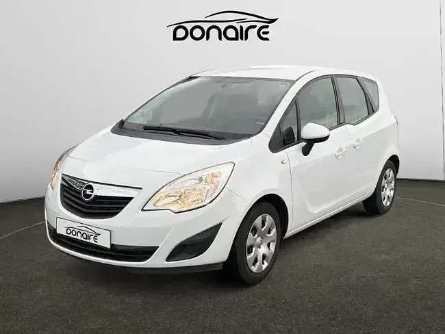 Käytetty Opel Meriva Selective 100 HP (73 kW) 2011 Tila-auto