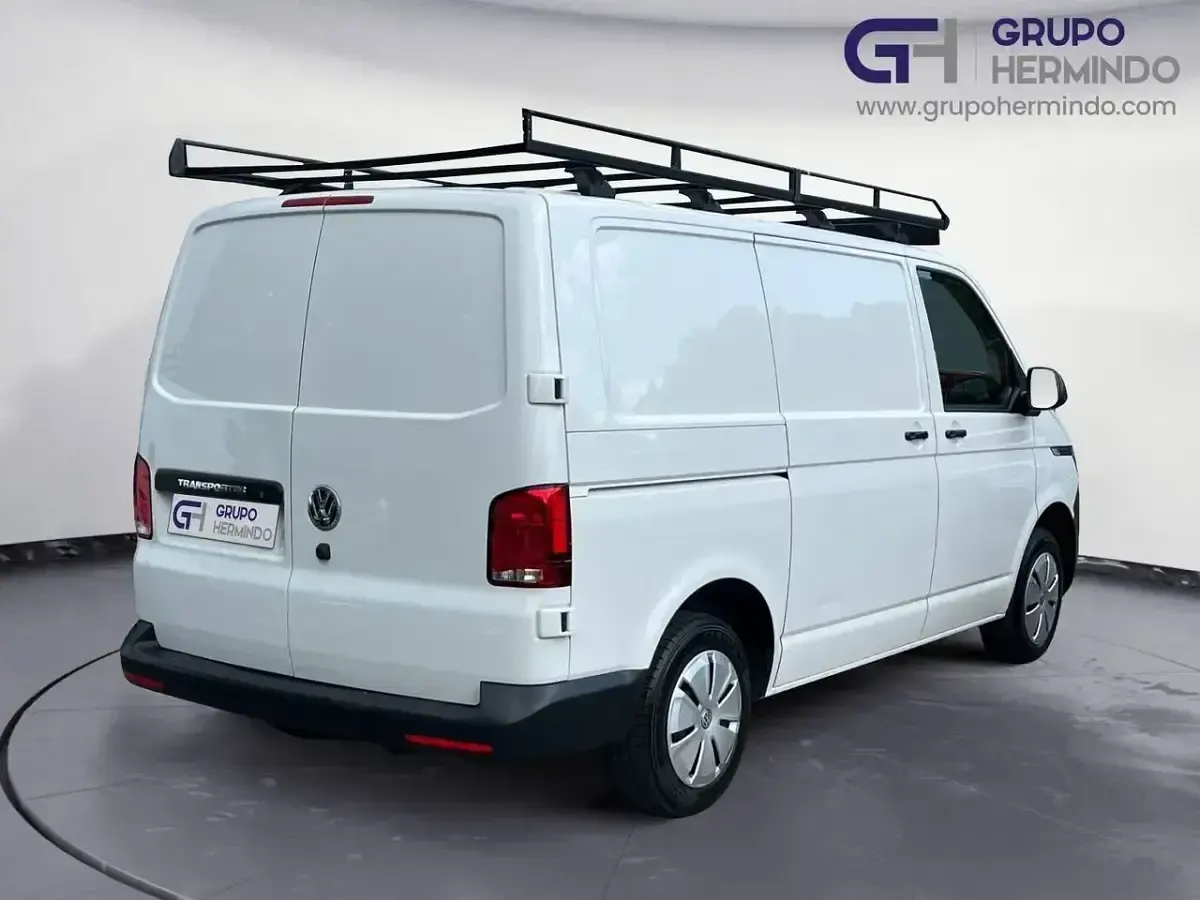 Używany VW Transporter 110 KM (80 kW) 2023 Biały Van