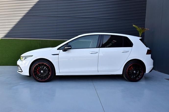 Usado VW Golf VIII Life 165 CV (121 kW) 2020