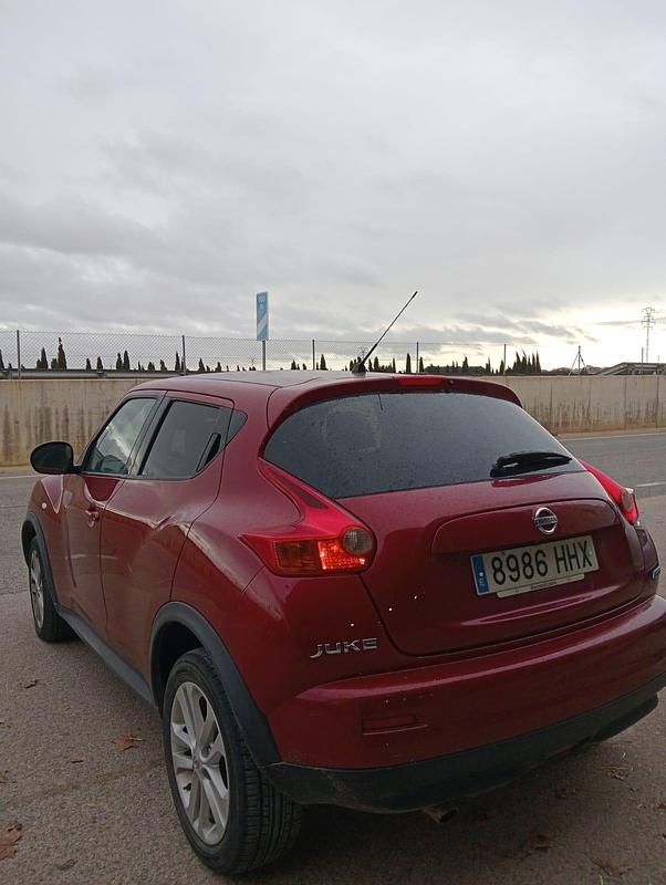 Usado Nissan Juke Acenta 110 CV (80 kW) 2012 Granate SUV