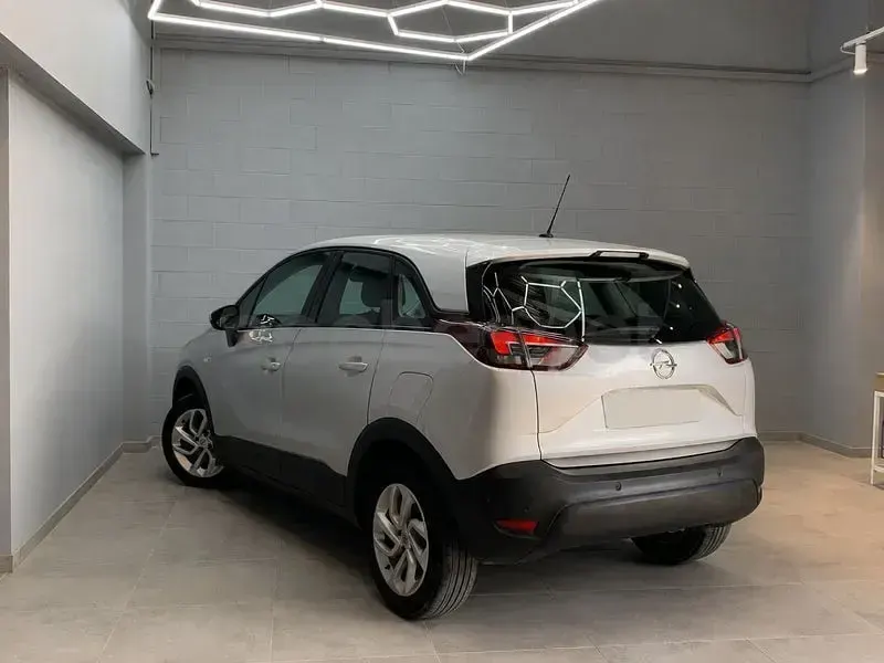 Usado Opel Crossland X Design Edition 110 CV (80 kW) 2018 Gris / plata SUV