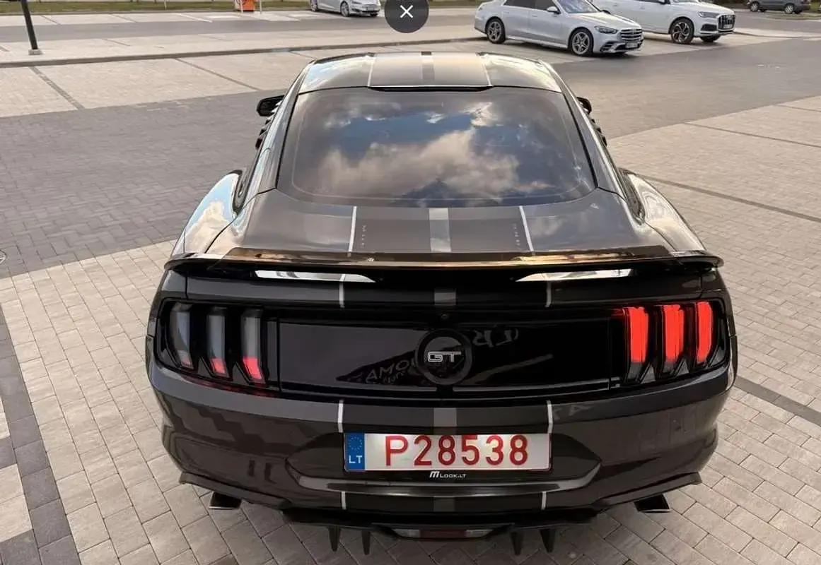 Usado Ford Mustang Fastback 290 CV (213 kW) 2018 Gris Coupe