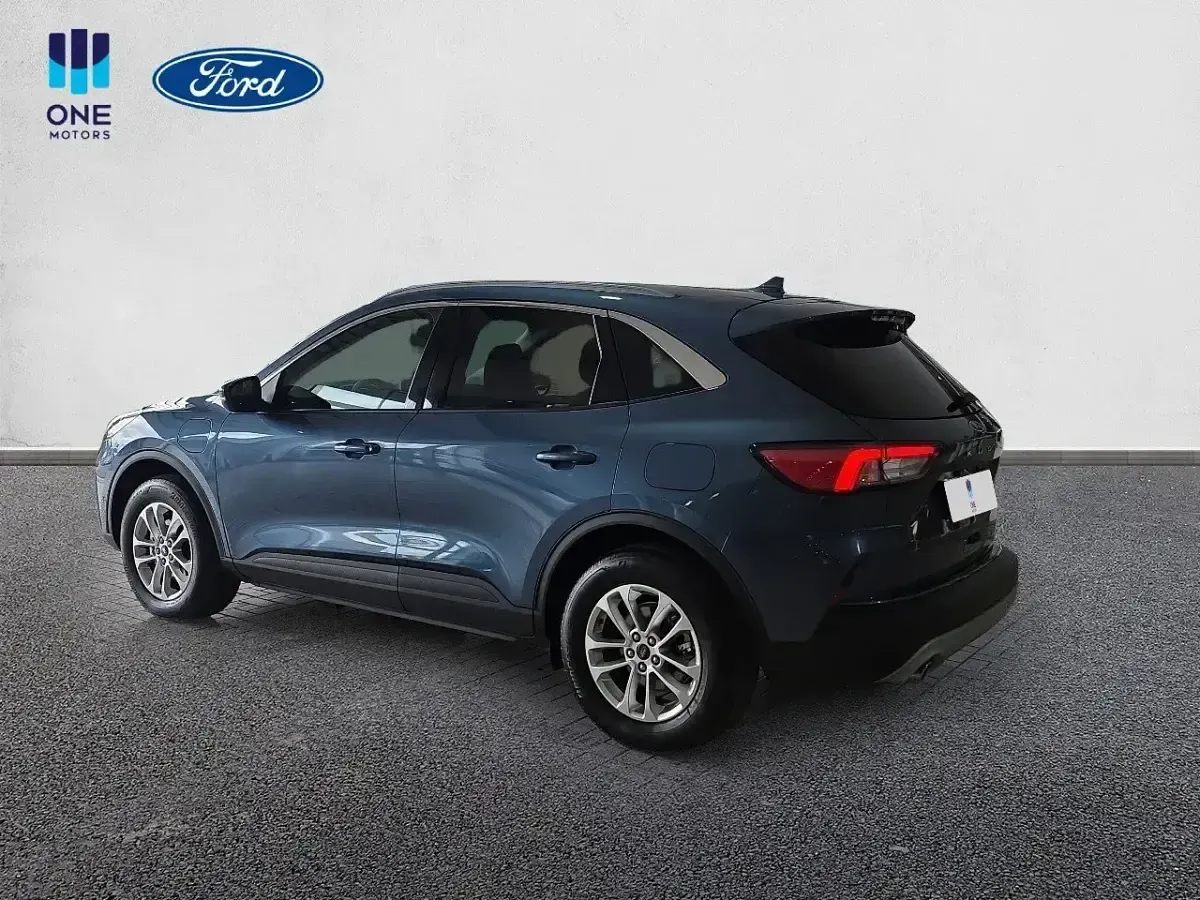 Usado Ford Kuga Titanium 225 CV (165 kW) 2023 Azul SUV