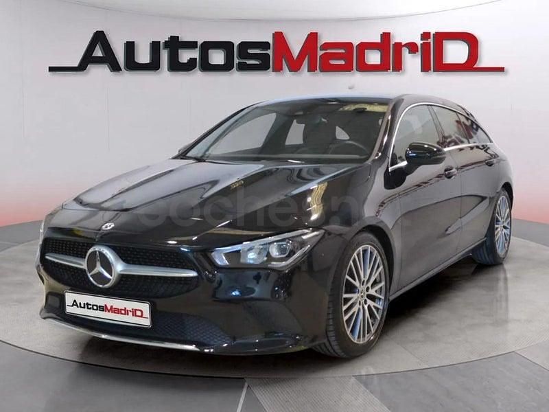 Usado Mercedes CLA220 Shooting Brake 190 CV (139 kW) 2021 Negro Familiar