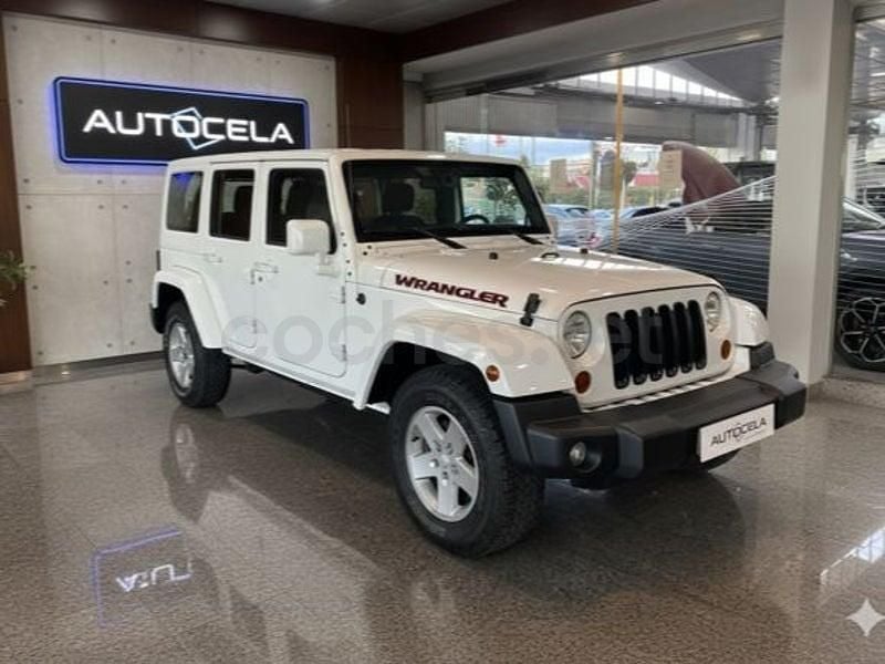 Usado Jeep Wrangler Unlimited Sahara 200 CV (147 kW) 2011 Blanco SUV