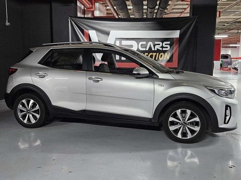 Usado Kia Stonic Plus 101 CV (74 kW) 2022 Gris SUV