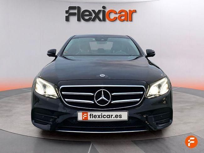 Usado Mercedes E200 160 CV (117 kW) 2020 Negro Berlina