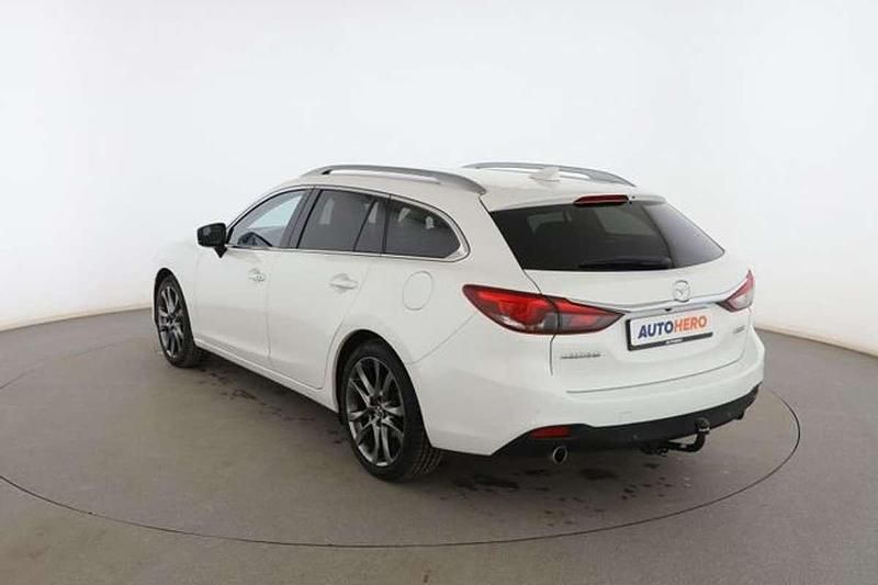 Usado Mazda 6 Luxury 151 CV (111 kW) 2017 Blanco Familiar