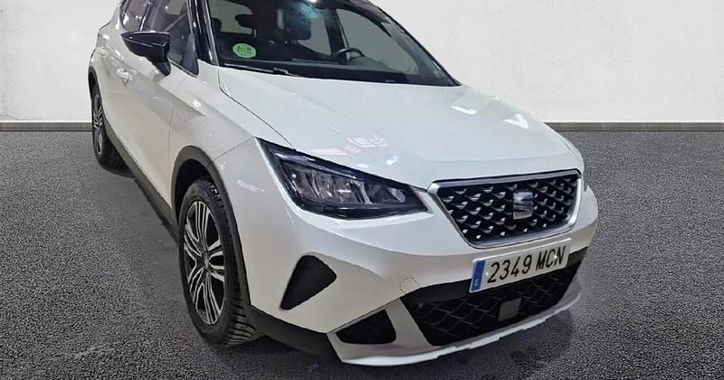 Usado Seat Arona Xperience 110 CV (80 kW) 2022 SUV