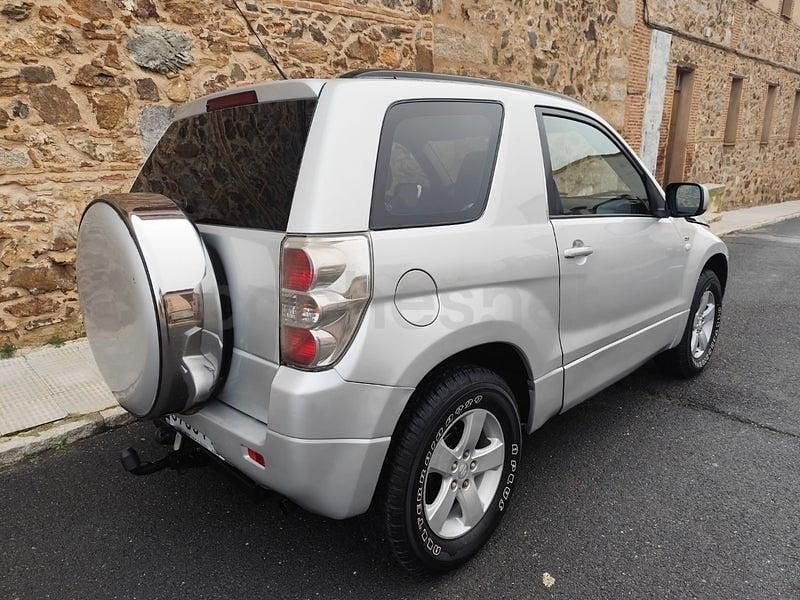 Usado Suzuki Grand Vitara 129 CV (94 kW) 2007 Gris / plata SUV