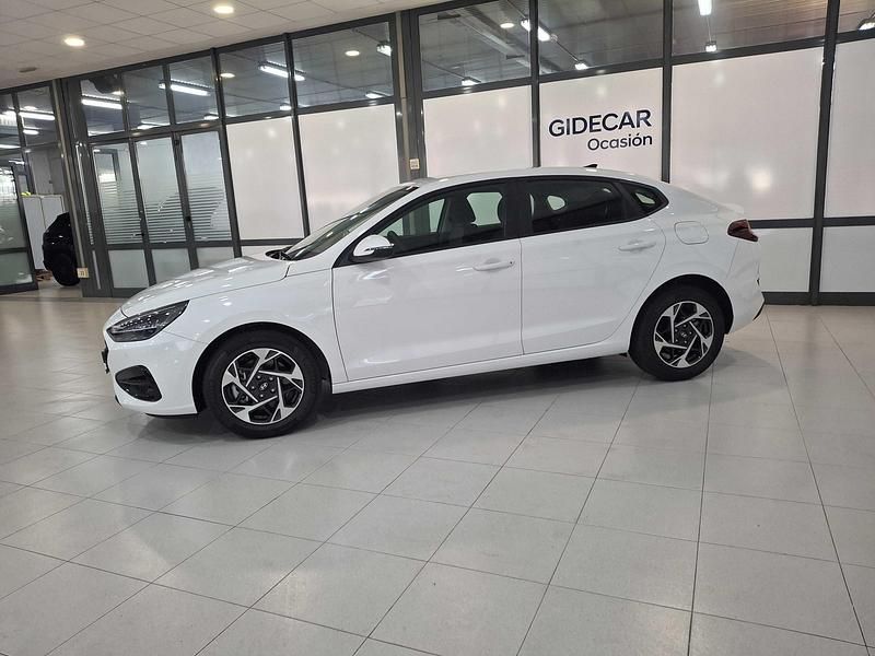 Nuevo Hyundai i30 99 CV (72 kW) 2025