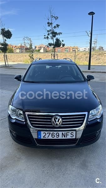Negro Usado 2010 VW Passat Advance Familiar | 4899 € - Imagen 1/4