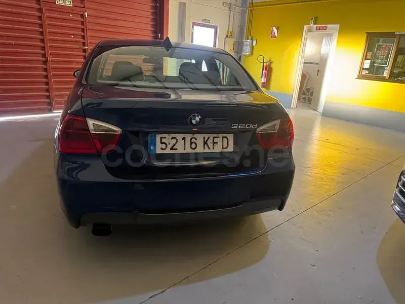 Usado BMW 320 177 CV (130 kW) 2008 Azul Berlina
