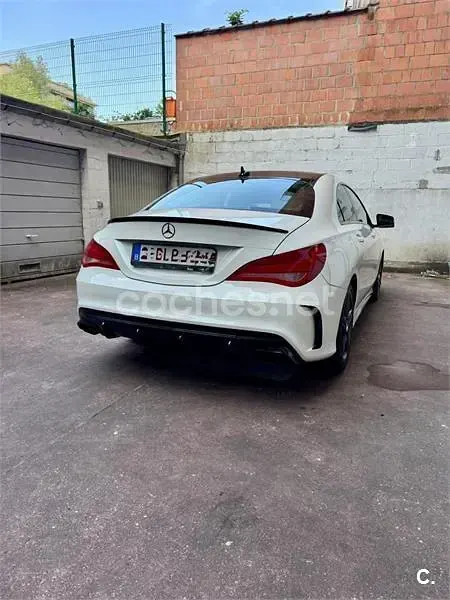 Usado Mercedes CLA220 AMG line 177 CV (130 kW) 2016 Blanco Coupe