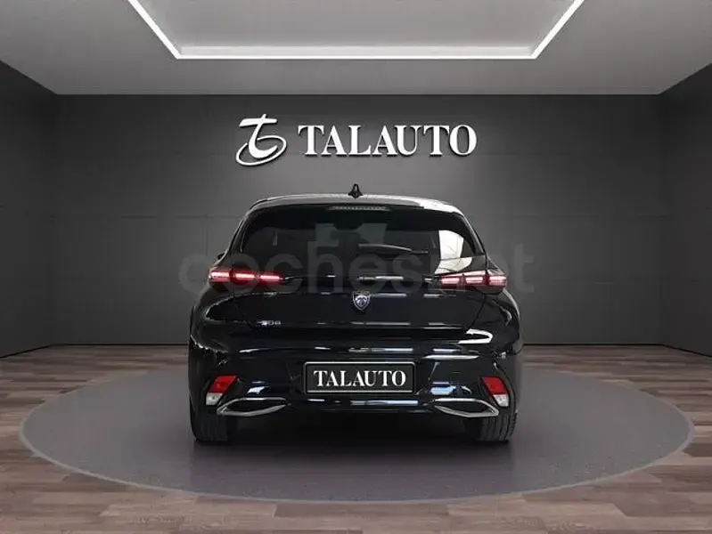 Usado Peugeot 308 Allure 130 CV (95 kW) 2024 Negro Berlina