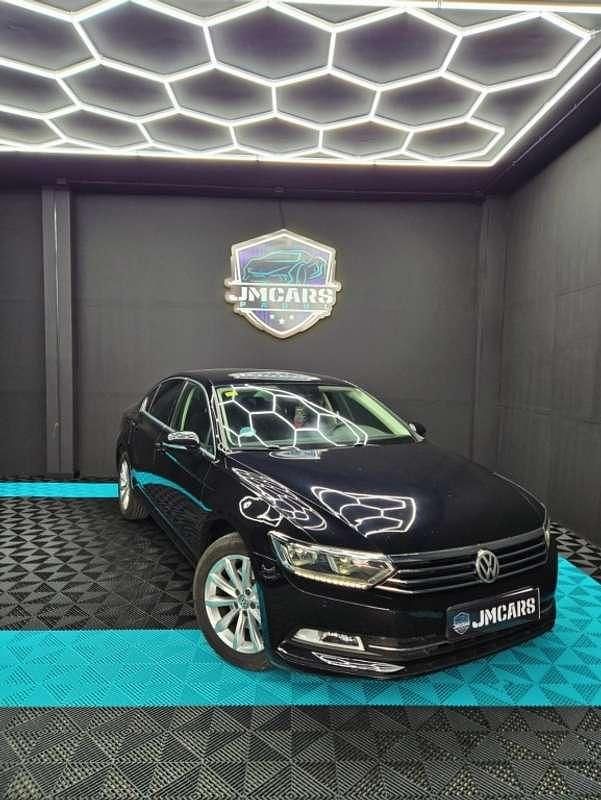 Negro Usado 2018 VW Passat Advance Berlina | 14.199 € (Precio justo) - Imagen 1/4