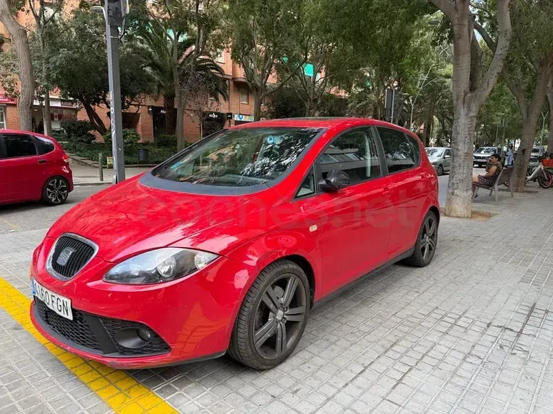 Usado Seat Altea FR 200 CV (147 kW) 2006 Rojo Monovolumen