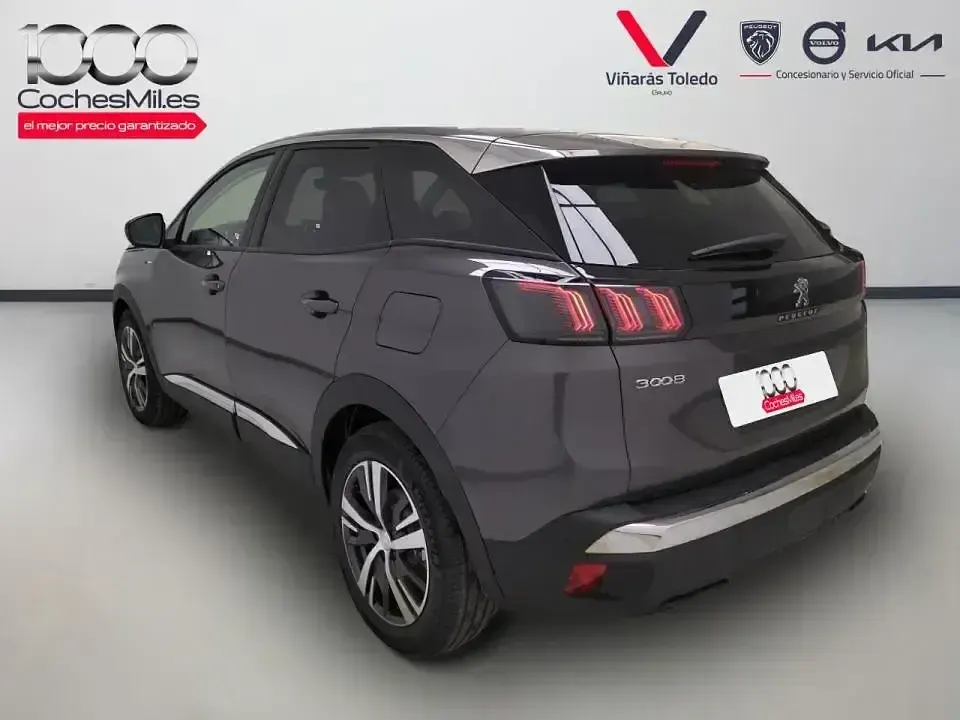 Usado Peugeot 3008 Allure 225 CV (165 kW) 2023 Gris SUV