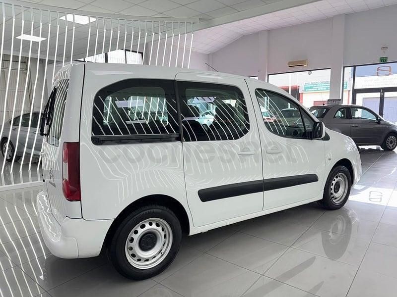 Usado Citroën Berlingo Feel 100 CV (73 kW) 2018 Blanco Monovolumen