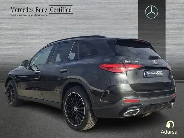 Usado Mercedes GLC220 197 CV (144 kW) 2024 Gris grafito SUV