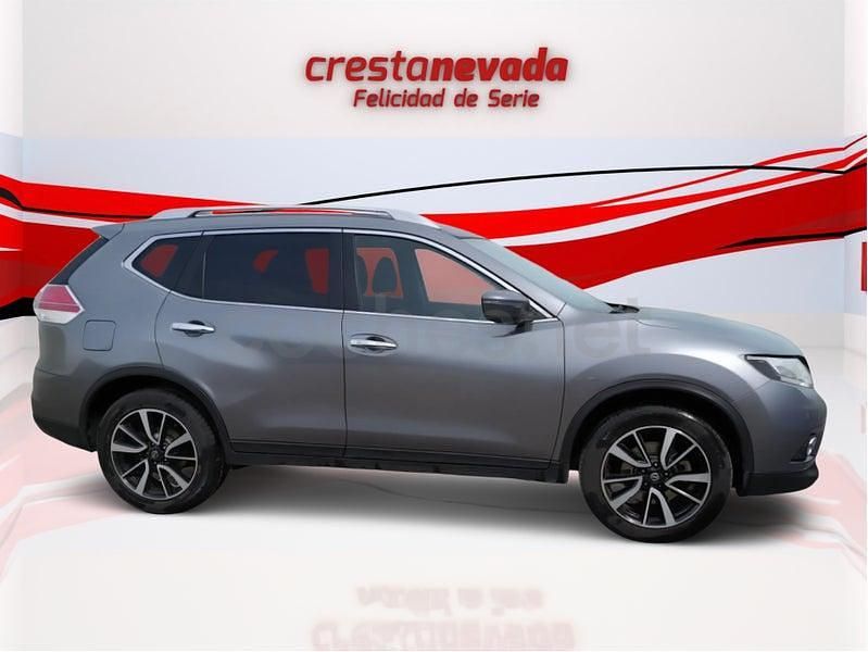 Usado Nissan X-Trail N-Connecta 130 CV (95 kW) 2017 Gris / plata SUV