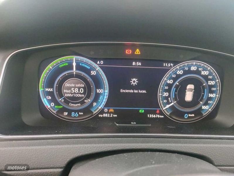 Usado VW Golf VII 136 CV (100 kW) 2019 Blanco Berlina