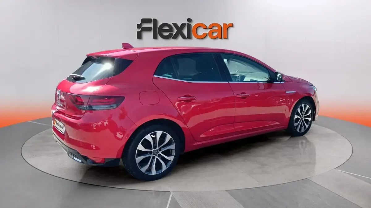 Usado Renault Mégane II Intens 115 CV (84 kW) 2021 Rojo Berlina