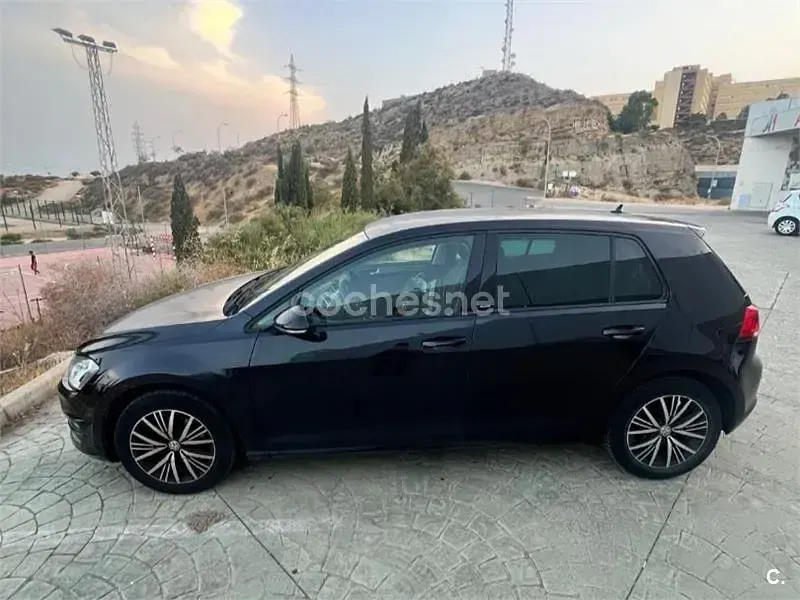 Usado VW Golf VII Edition 110 CV (80 kW) 2016 Negro Familiar