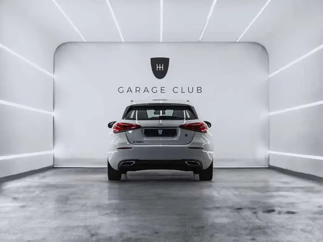 Usado Mercedes A180 116 CV (85 kW) 2018 Blanco Utilitario