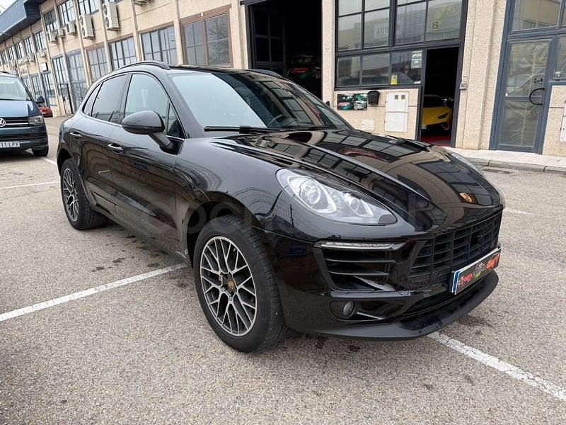 Käytetty Porsche Macan S 258 HP (189 kW) 2017 Musta Katumaasturi
