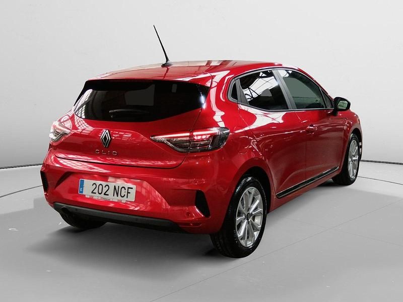 Käytetty Renault Clio V Evolution 101 HP (74 kW) 2025