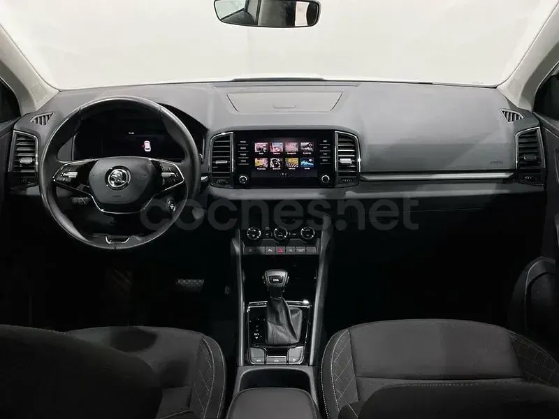 Usado Skoda Karoq Ambition 150 CV (110 kW) 2021 Blanco SUV