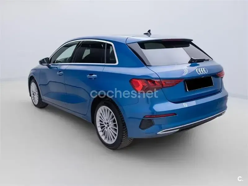 Usado Audi A3 Premium 150 CV (110 kW) 2021 Azul Berlina