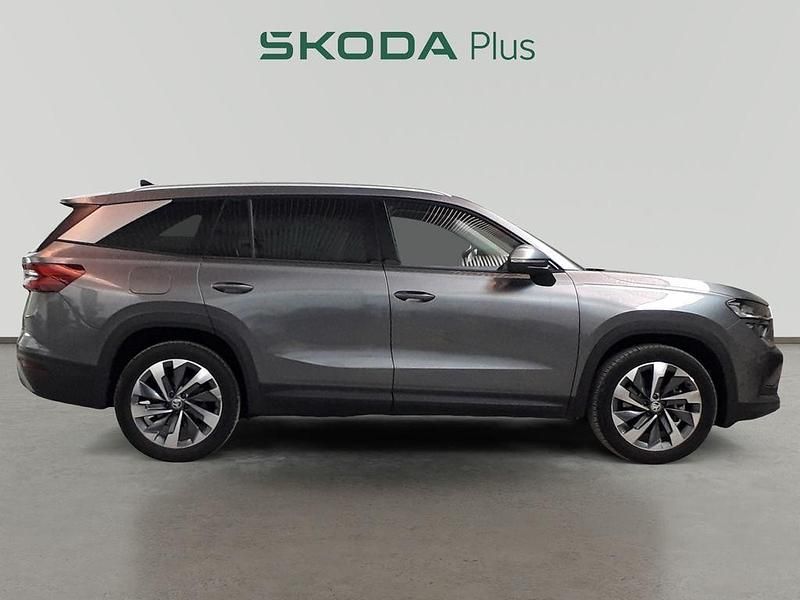 Usado Skoda Kodiaq Selection 150 CV (110 kW) 2024 Gris SUV