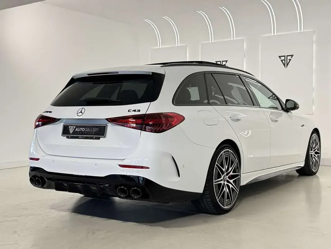 Usado Mercedes C43 AMG AMG 408 CV (300 kW) 2024 Blanco Familiar