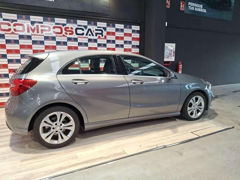 Gris Usado 2016 Mercedes A200 Style Utilitario | 17.500 € (Precio justo) - Imagen 1/4
