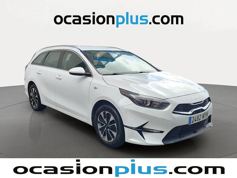 Usado Kia Ceed 100 CV (73 kW) 2025 Blanco Utilitario
