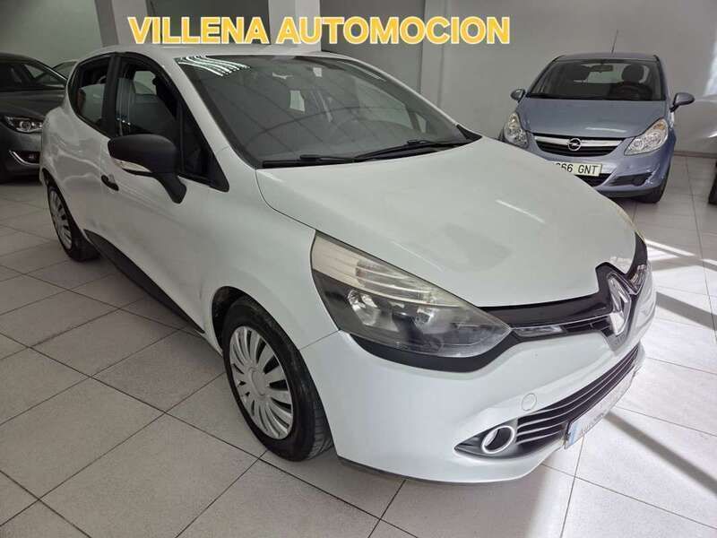 Blanco Usado 2015 Renault Clio GrandTour Expression Familiar | 7650 € - Imagen 1/4